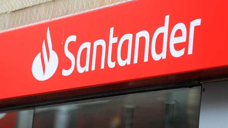 Santander to Cut High Street Branch Hours in Major Restructure