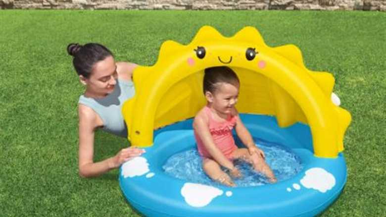 Parents scrambling for Argos' half-price kiddie pool as UK braces for scorching 29C