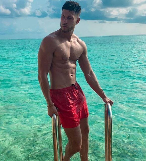 Love Island’s Jack Fowler drives fans wild with huge bulge in throwback ...