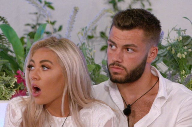 Editorial Use Only. No Merchandising. No Commercial Use. Mandatory Credit: Photo by ITV/REX (10549665y) Paige Turley and Finley Tapp. ‘Love Island’ TV Show, Series 6, Episode 26, South Africa – 06 Feb 2020 Luke M ¿bottles¿ Kiss with Natalia Islanders Discuss Impending Return to Main Villa Laura Whitmore Returns to Reunite the Villas