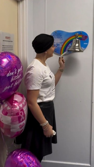 She rang the bell after her last chemotherapy session